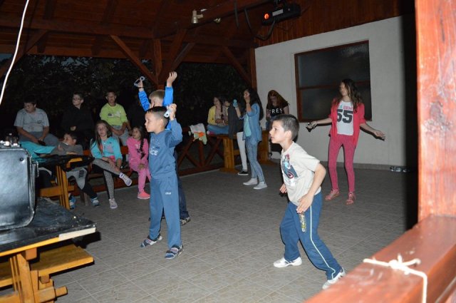 Kedd esti parti Micuval